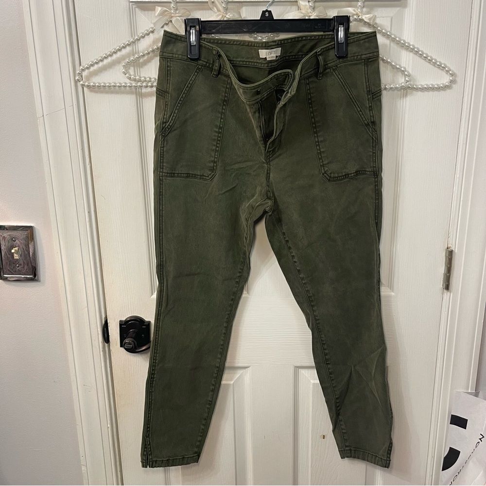 LOFT Women’s Fitted Dark Green Cargo Pants